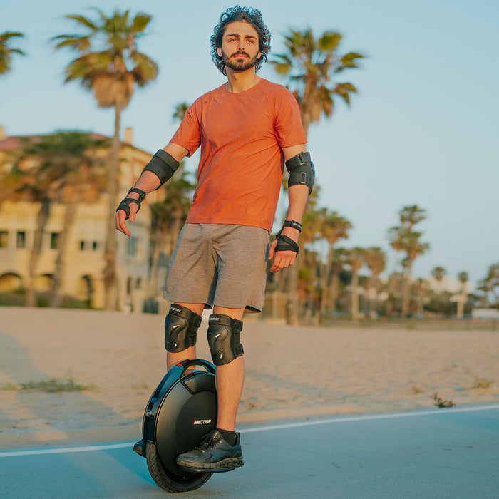 INMOTION V8S electric unicycle — image 2
