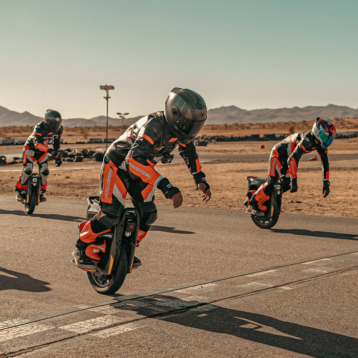 INMOTION P6 official product and riding image 9