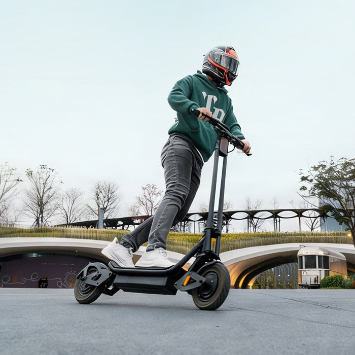 INMOTION C10 dual-motor electric scooter — image 6