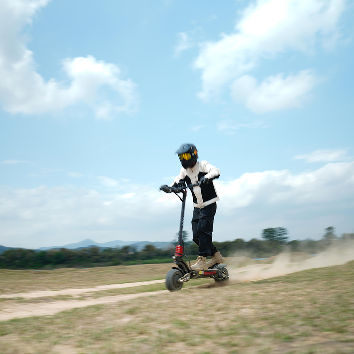 YUME Raptor 2 | 6000W Dual-Motor Performance Scooter — product view 3